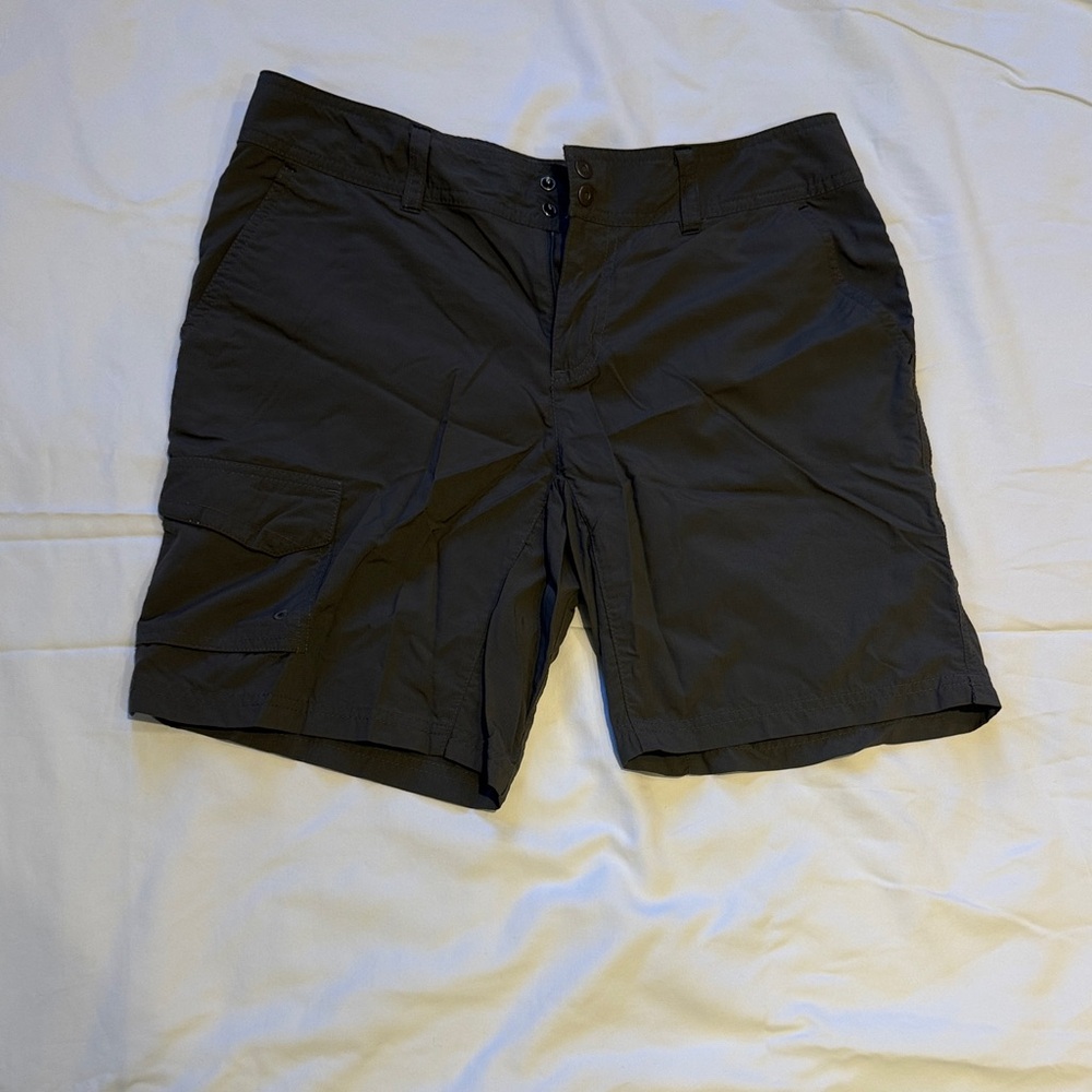 Columbia Women's Dark Gray Cargo Shorts